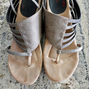 Modzori reversable Sandals